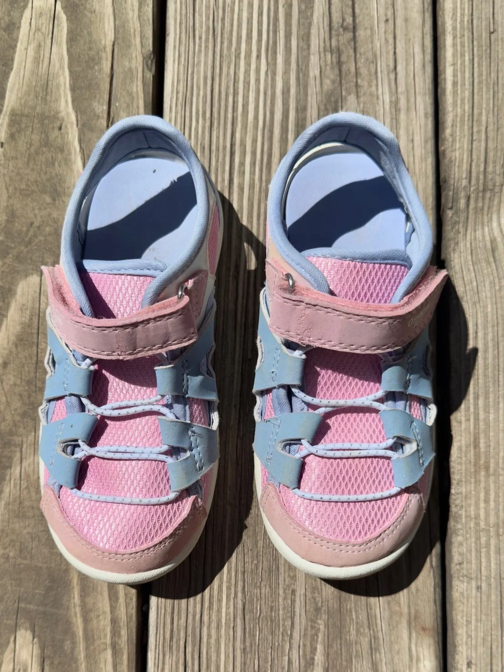 OshKosh Bgosh waterproof shoes